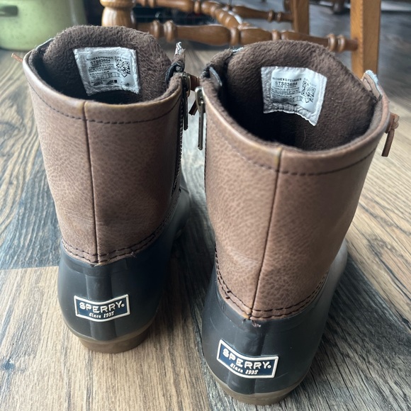 SOLD!! Sperry salt water duck boots size 7 excellent condition mint leather - Picture 7 of 10